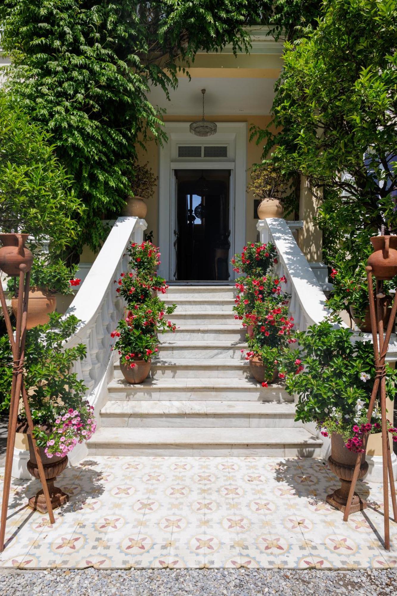 Hotel La Villa Sainte Valerie Adults Only Жюан-ле-Пен Екстер'єр фото
